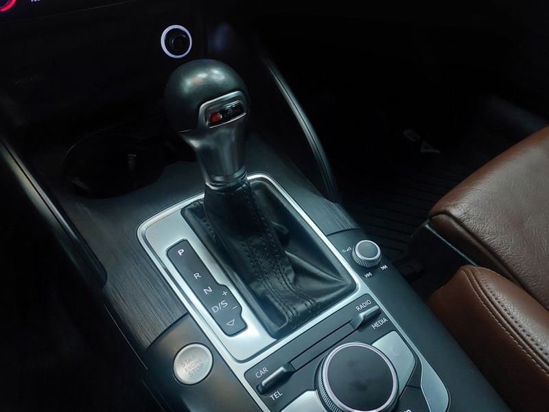 Audi A3 1.4 TFSI GASOLINA SPORTBACK PRESTIGE PLUS S-TRONIC 2020/2020 BETIOLO NOVOS E SEMINOVOS LAJEADO / Carros no Vale