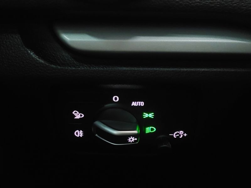 Audi A3 1.4 TFSI GASOLINA SPORTBACK PRESTIGE PLUS S-TRONIC 2020/2020 BETIOLO NOVOS E SEMINOVOS LAJEADO / Carros no Vale