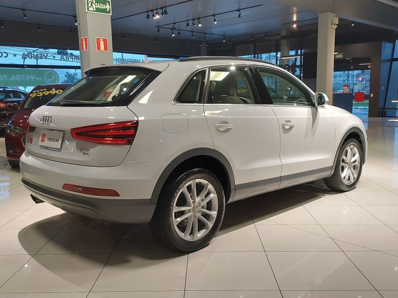 Audi Q3 2.0 TFSI AMBIENTE QUATTRO 4P GASOLINA S TRONIC 2014/2015 BETIOLO NOVOS E SEMINOVOS LAJEADO / Carros no Vale