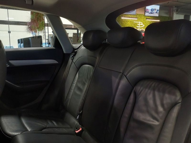 Audi Q3 2.0 TFSI AMBITION QUATTRO 4P GASOLINA S TRONIC 2013/2013 BETIOLO NOVOS E SEMINOVOS LAJEADO / Carros no Vale