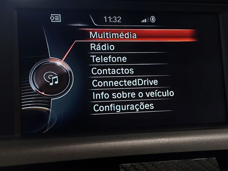 BMW 120i 2.0 16V SPORT ACTIVEFLEX 4P AUTOMÁTICO 2015/2015 BETIOLO NOVOS E SEMINOVOS LAJEADO / Carros no Vale