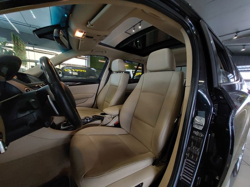 BMW X1 2.0 16V TURBO ACTIVEFLEX SDRIVE20I 4P AUTOMÁTICO 2014/2015 BETIOLO NOVOS E SEMINOVOS LAJEADO / Carros no Vale