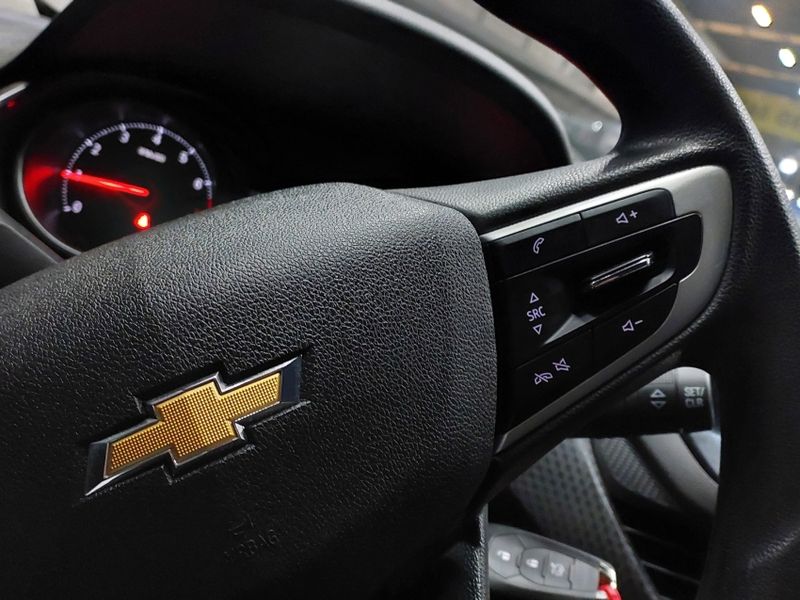 Chevrolet ONIX 1.0 FLEX LT MANUAL 2023/2024 BETIOLO NOVOS E SEMINOVOS LAJEADO / Carros no Vale