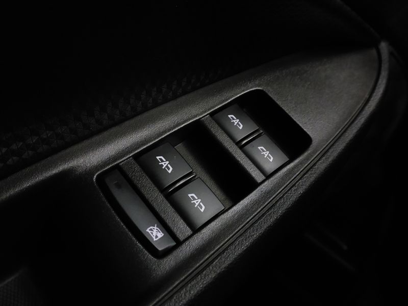 Chevrolet ONIX 1.0 FLEX LT MANUAL 2023/2024 BETIOLO NOVOS E SEMINOVOS LAJEADO / Carros no Vale