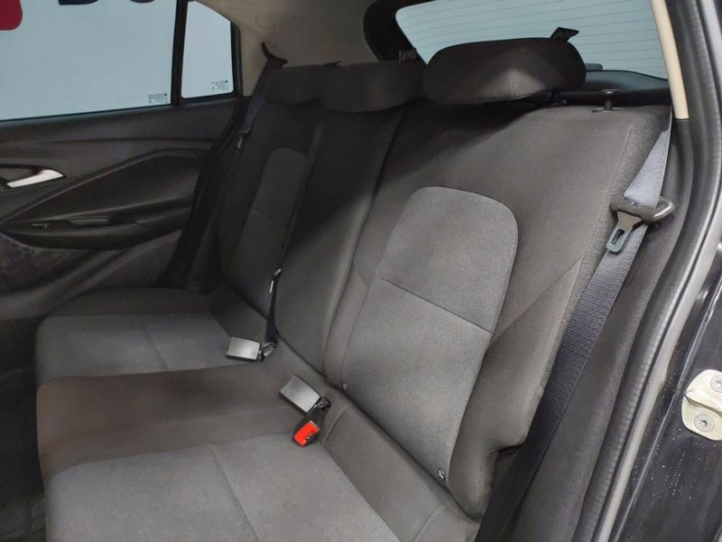 Chevrolet ONIX 1.0 FLEX LT MANUAL 2023/2024 BETIOLO NOVOS E SEMINOVOS LAJEADO / Carros no Vale