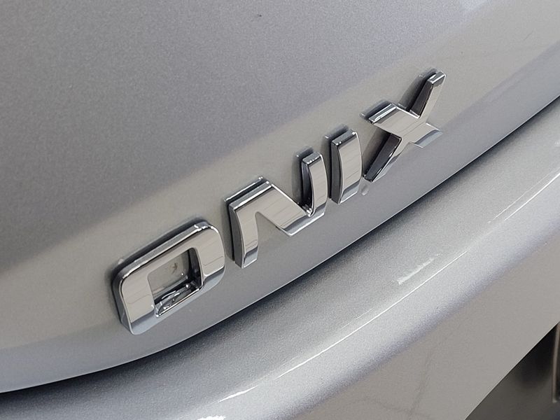 Chevrolet ONIX 1.0 TURBO FLEX LT AUTOMÁTICO 2022/2023 BETIOLO NOVOS E SEMINOVOS LAJEADO / Carros no Vale