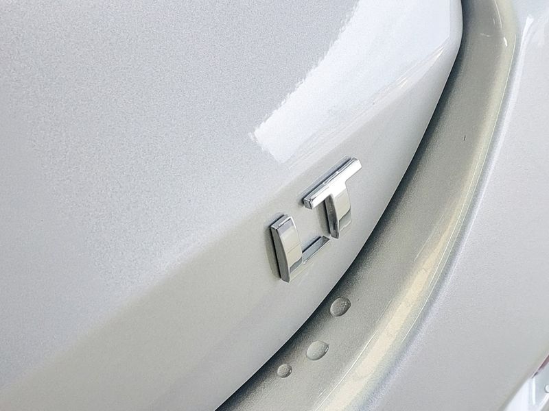Chevrolet ONIX 1.0 TURBO FLEX LT AUTOMÁTICO 2022/2023 BETIOLO NOVOS E SEMINOVOS LAJEADO / Carros no Vale