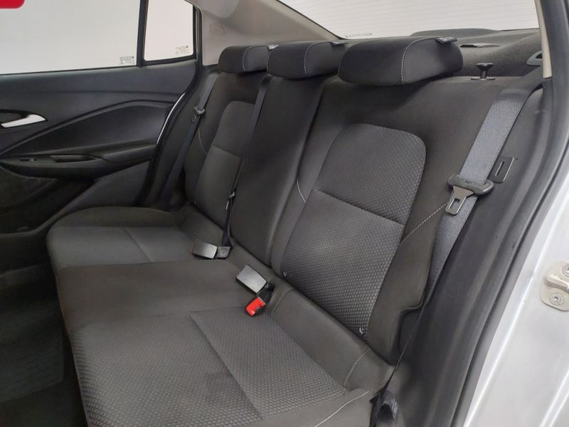 Chevrolet ONIX 1.0 TURBO FLEX LT AUTOMÁTICO 2022/2023 BETIOLO NOVOS E SEMINOVOS LAJEADO / Carros no Vale