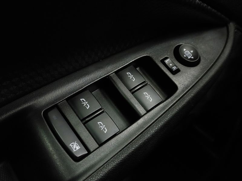 Chevrolet ONIX 1.0 TURBO FLEX LT MANUAL 2022/2023 BETIOLO NOVOS E SEMINOVOS LAJEADO / Carros no Vale