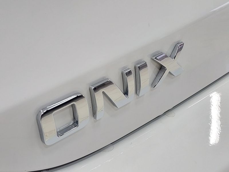 Chevrolet ONIX 1.0 TURBO FLEX LT MANUAL 2022/2023 BETIOLO NOVOS E SEMINOVOS LAJEADO / Carros no Vale