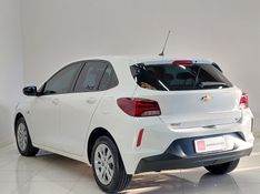 Chevrolet ONIX 1.0 TURBO FLEX LT MANUAL 2022/2023 BETIOLO NOVOS E SEMINOVOS LAJEADO / Carros no Vale