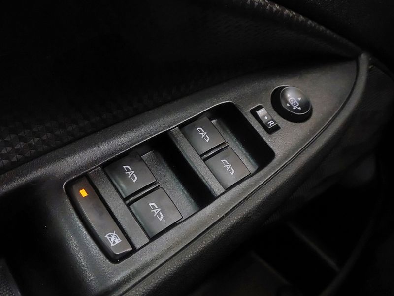 Chevrolet ONIX 1.0 TURBO FLEX PLUS AUTOMÁTICO 2019/2020 BETIOLO NOVOS E SEMINOVOS LAJEADO / Carros no Vale