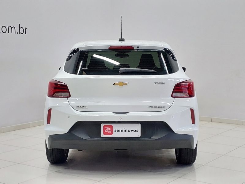 Chevrolet ONIX 1.0 TURBO FLEX PREMIER AUTOMÁTICO 2021/2022 BETIOLO NOVOS E SEMINOVOS LAJEADO / Carros no Vale