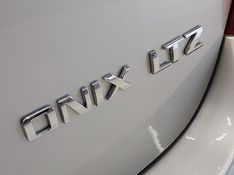 Chevrolet ONIX 1.4 MPFI LTZ 8V FLEX 4P AUTOMÁTICO 2016/2017 BETIOLO NOVOS E SEMINOVOS LAJEADO / Carros no Vale