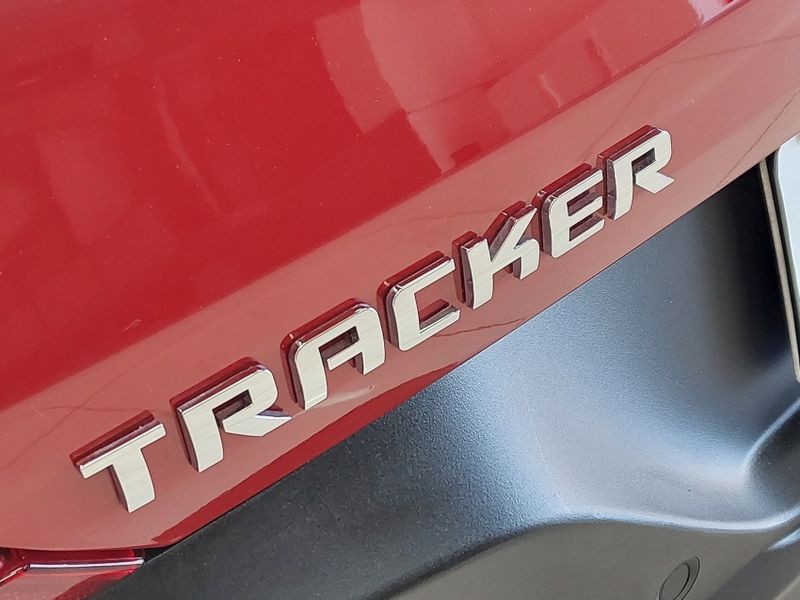 Chevrolet TRACKER 1.0 TURBO FLEX LT AUTOMÁTICO 2024/2024 BETIOLO NOVOS E SEMINOVOS LAJEADO / Carros no Vale