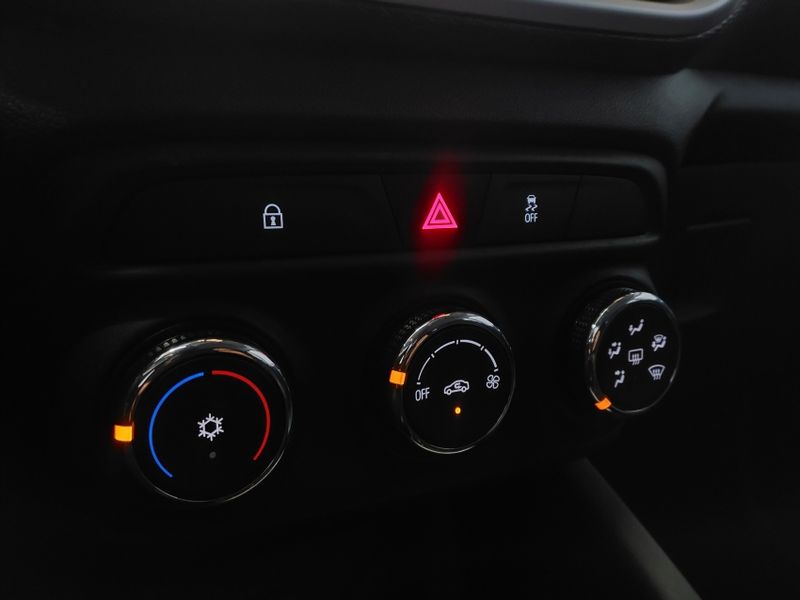 Chevrolet TRACKER 1.0 TURBO FLEX LTZ AUTOMÁTICO 2022/2022 BETIOLO NOVOS E SEMINOVOS LAJEADO / Carros no Vale