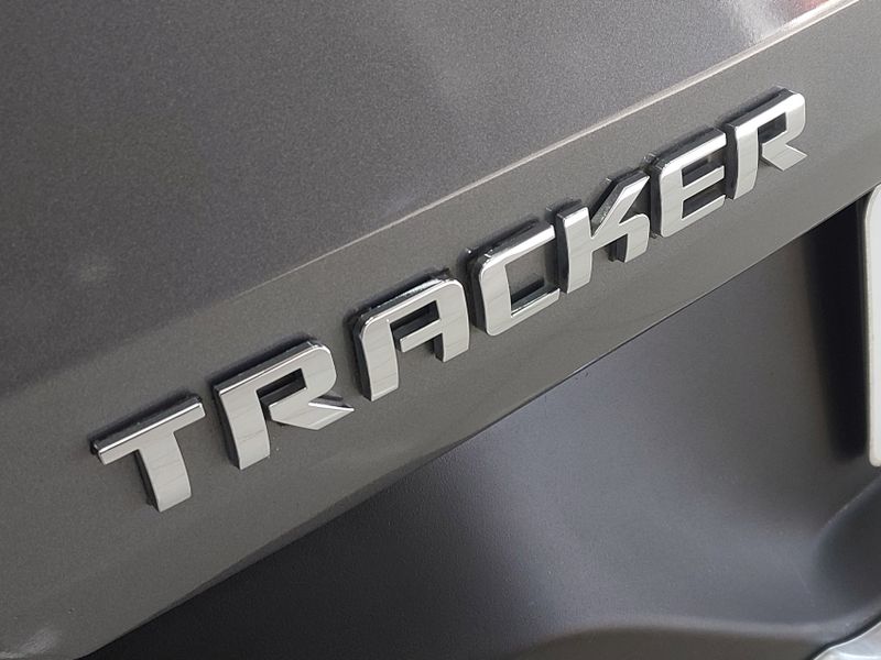 Chevrolet TRACKER 1.0 TURBO FLEX LTZ AUTOMÁTICO 2022/2022 BETIOLO NOVOS E SEMINOVOS LAJEADO / Carros no Vale
