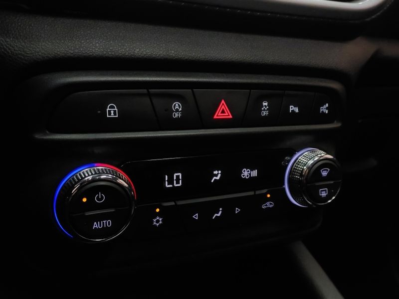 Chevrolet TRACKER 1.2 TURBO FLEX PREMIER AUTOMÁTICO 2020/2021 BETIOLO NOVOS E SEMINOVOS LAJEADO / Carros no Vale