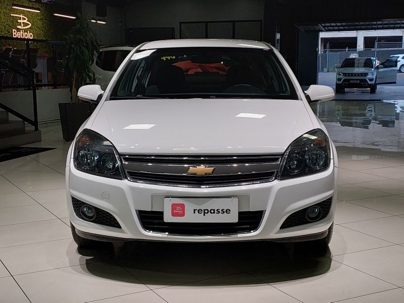 Chevrolet VECTRA 2.0 MPFI EXPRESSION 8V FLEX 4P MANUAL 2011/2011 BETIOLO NOVOS E SEMINOVOS LAJEADO / Carros no Vale