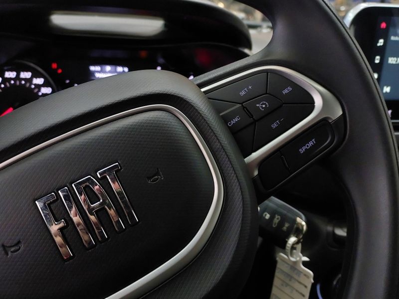 Fiat CRONOS 1.3 FIREFLY FLEX DRIVE CVT 2025/2026 BETIOLO NOVOS E SEMINOVOS LAJEADO / Carros no Vale