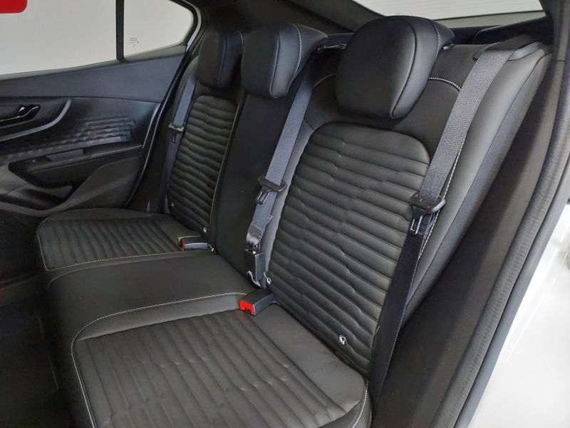Fiat FASTBACK 1.3 TURBO 270 FLEX LIMITED EDITION AT6 2023/2023 BETIOLO NOVOS E SEMINOVOS LAJEADO / Carros no Vale