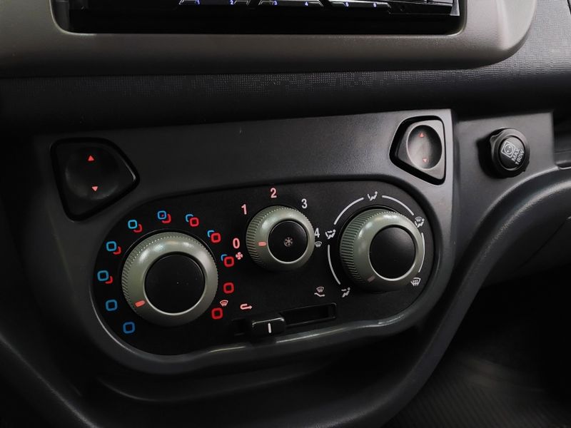 Fiat FIORINO 1.4 MPI FURGÃO ENDURANCE 8V FLEX 2P MANUAL 2021/2021 BETIOLO NOVOS E SEMINOVOS LAJEADO / Carros no Vale