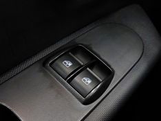 Fiat MOBI 1.0 EVO FLEX LIKE MANUAL 2023/2024 BETIOLO NOVOS E SEMINOVOS LAJEADO / Carros no Vale