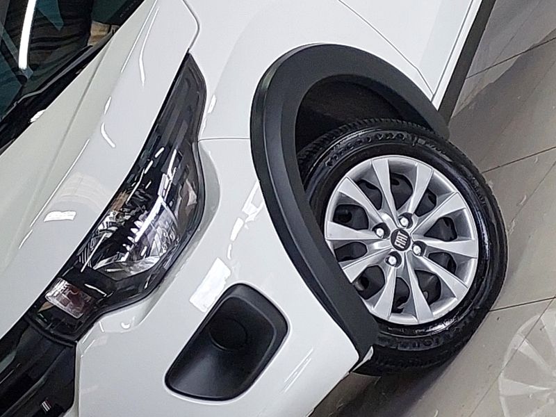 Fiat MOBI 1.0 EVO FLEX LIKE MANUAL 2023/2024 BETIOLO NOVOS E SEMINOVOS LAJEADO / Carros no Vale