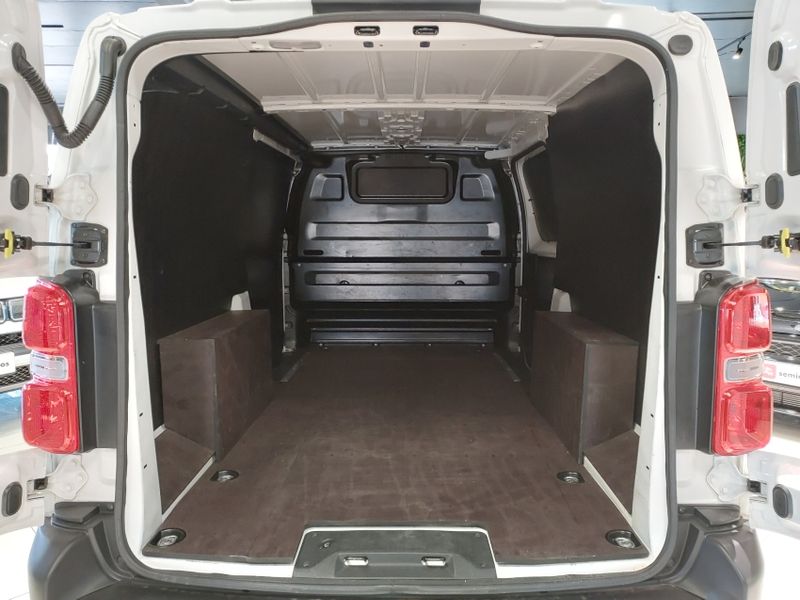 Fiat SCUDO 1.5 BLUEHDI DIESEL CARGO MANUAL 2023/2024 BETIOLO NOVOS E SEMINOVOS LAJEADO / Carros no Vale
