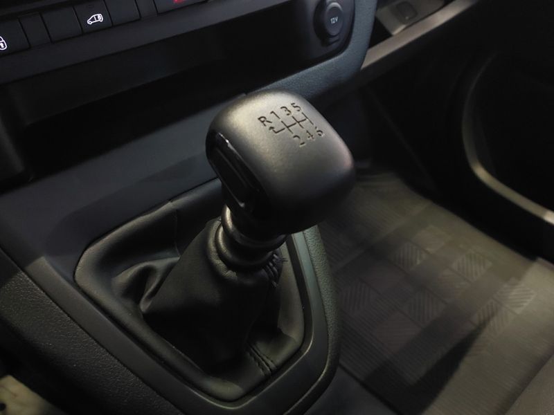 Fiat SCUDO 1.5 BLUEHDI DIESEL CARGO MANUAL 2023/2024 BETIOLO NOVOS E SEMINOVOS LAJEADO / Carros no Vale