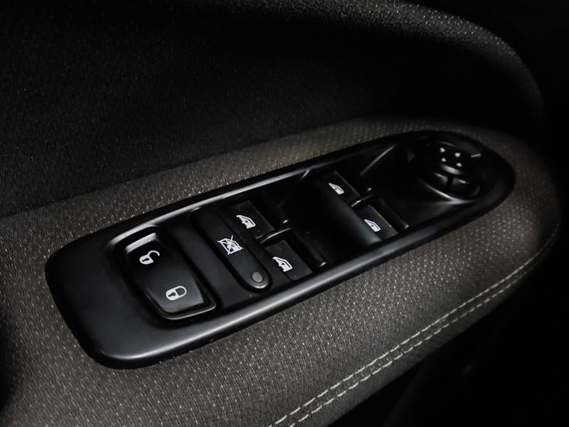 Fiat TORO 1.3 TURBO 270 FLEX FREEDOM AT6 2022/2022 BETIOLO NOVOS E SEMINOVOS LAJEADO / Carros no Vale