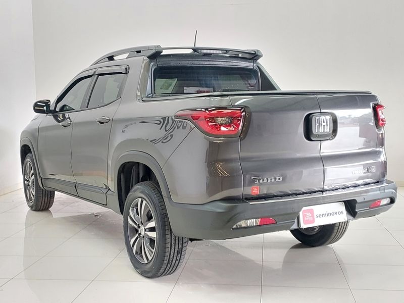 Fiat TORO 1.3 TURBO 270 FLEX FREEDOM AT6 2022/2022 BETIOLO NOVOS E SEMINOVOS LAJEADO / Carros no Vale