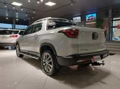 Fiat TORO 2.0 16V TURBO DIESEL RANCH 4WD AT9 2018/2019 BETIOLO NOVOS E SEMINOVOS LAJEADO / Carros no Vale