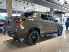 Fiat TORO 2.0 16V TURBO DIESEL ULTRA 4WD AT9 2022/2023 BETIOLO NOVOS E SEMINOVOS LAJEADO / Carros no Vale