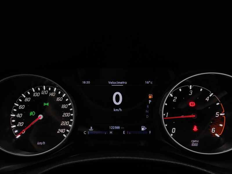 Fiat TORO 2.0 16V TURBO DIESEL VOLCANO 4WD AT9 2020/2021 BETIOLO NOVOS E SEMINOVOS LAJEADO / Carros no Vale