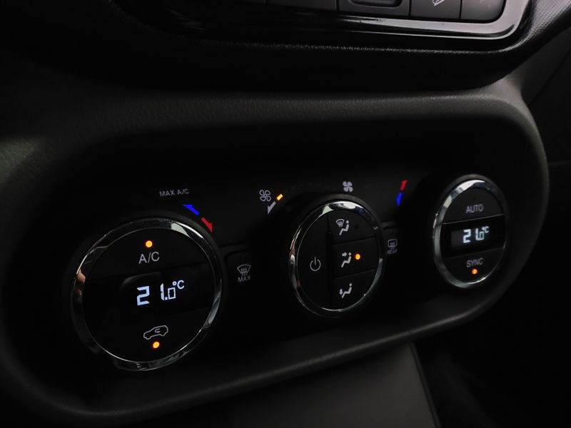 Fiat TORO 2.0 16V TURBO DIESEL VOLCANO 4WD AT9 2020/2021 BETIOLO NOVOS E SEMINOVOS LAJEADO / Carros no Vale