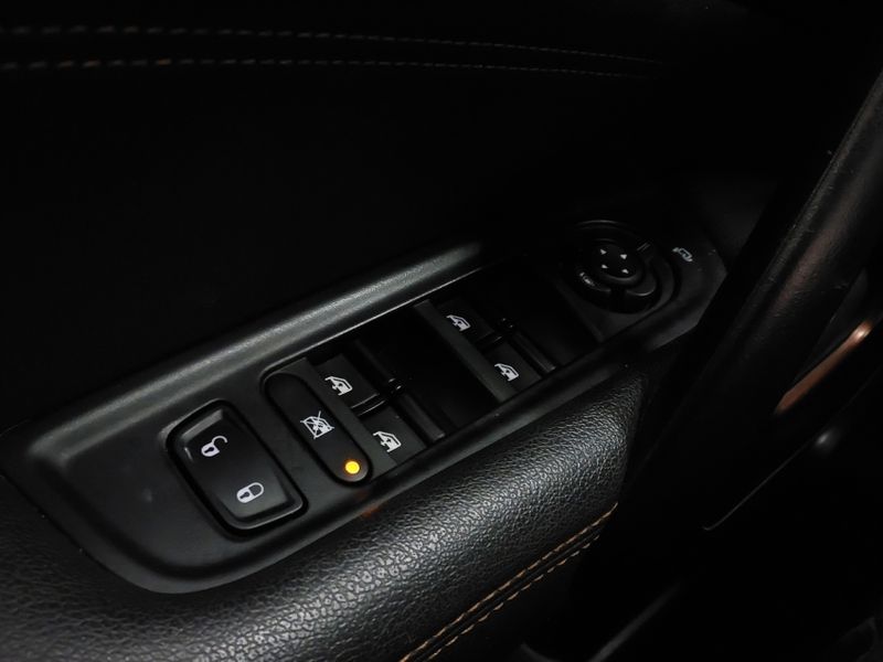 Fiat TORO 2.0 16V TURBO DIESEL VOLCANO 4WD AT9 2020/2021 BETIOLO NOVOS E SEMINOVOS LAJEADO / Carros no Vale
