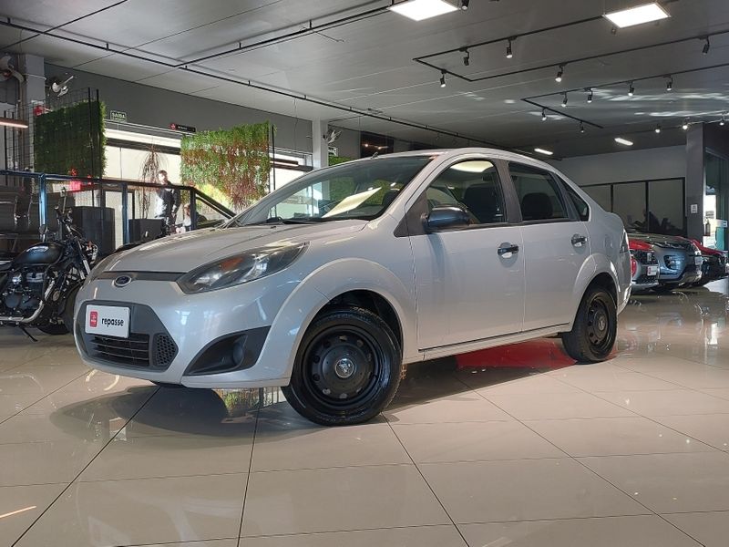 Ford FIESTA 1.6 MPI SEDAN 8V FLEX 4P MANUAL 2010/2011 BETIOLO NOVOS E SEMINOVOS LAJEADO / Carros no Vale