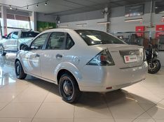Ford FIESTA 1.6 MPI SEDAN 8V FLEX 4P MANUAL 2010/2011 BETIOLO NOVOS E SEMINOVOS LAJEADO / Carros no Vale