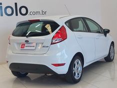 Ford FIESTA 1.6 SEL HATCH 16V FLEX 4P POWERSHIFT 2017/2017 BETIOLO NOVOS E SEMINOVOS LAJEADO / Carros no Vale