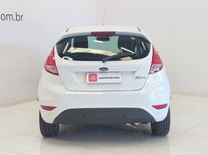 Ford FIESTA 1.6 SEL HATCH 16V FLEX 4P POWERSHIFT 2017/2017 BETIOLO NOVOS E SEMINOVOS LAJEADO / Carros no Vale