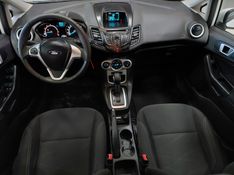 Ford FIESTA 1.6 SEL HATCH 16V FLEX 4P POWERSHIFT 2017/2017 BETIOLO NOVOS E SEMINOVOS LAJEADO / Carros no Vale