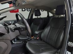 Ford FIESTA 1.6 TITANIUM PLUS SEDAN 16V FLEX 4P POWERSHIFT 2017/2017 BETIOLO NOVOS E SEMINOVOS LAJEADO / Carros no Vale
