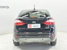 Ford FIESTA 1.6 TITANIUM PLUS SEDAN 16V FLEX 4P POWERSHIFT 2017/2017 BETIOLO NOVOS E SEMINOVOS LAJEADO / Carros no Vale