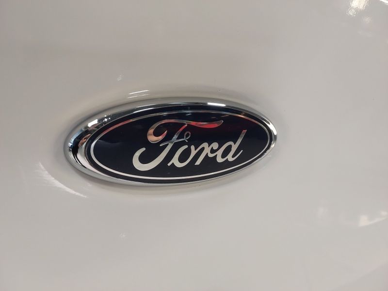 Ford KA 1.0 TI-VCT FLEX SE MANUAL 2017/2018 BETIOLO NOVOS E SEMINOVOS LAJEADO / Carros no Vale
