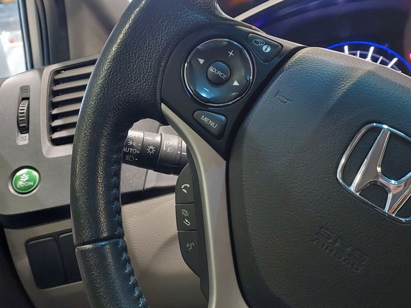 Honda CIVIC 2.0 LXR 16V FLEX 4P AUTOMÁTICO 2014/2015 BETIOLO NOVOS E SEMINOVOS LAJEADO / Carros no Vale