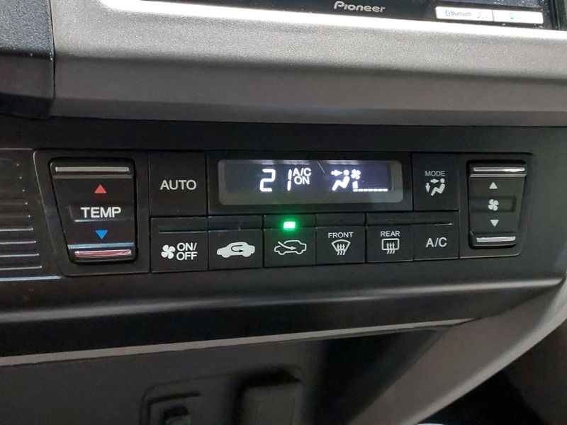 Honda CIVIC 2.0 LXR 16V FLEX 4P AUTOMÁTICO 2014/2015 BETIOLO NOVOS E SEMINOVOS LAJEADO / Carros no Vale