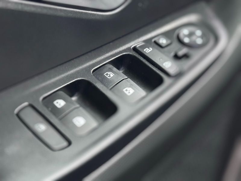 Hyundai CRETA 1.0 TGDI FLEX LIMITED AUTOMÁTICO 2024/2025 BETIOLO NOVOS E SEMINOVOS LAJEADO / Carros no Vale
