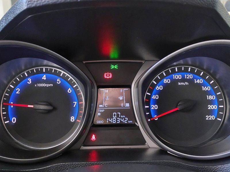Hyundai HB20 1.0 UNIQUE 12V FLEX 4P MANUAL 2019/2019 BETIOLO NOVOS E SEMINOVOS LAJEADO / Carros no Vale