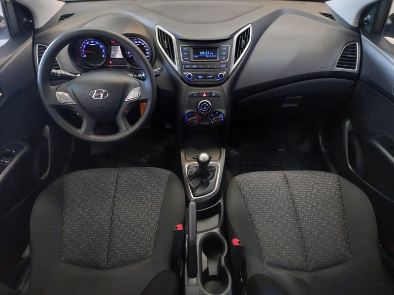Hyundai HB20 1.0 UNIQUE 12V FLEX 4P MANUAL 2019/2019 BETIOLO NOVOS E SEMINOVOS LAJEADO / Carros no Vale